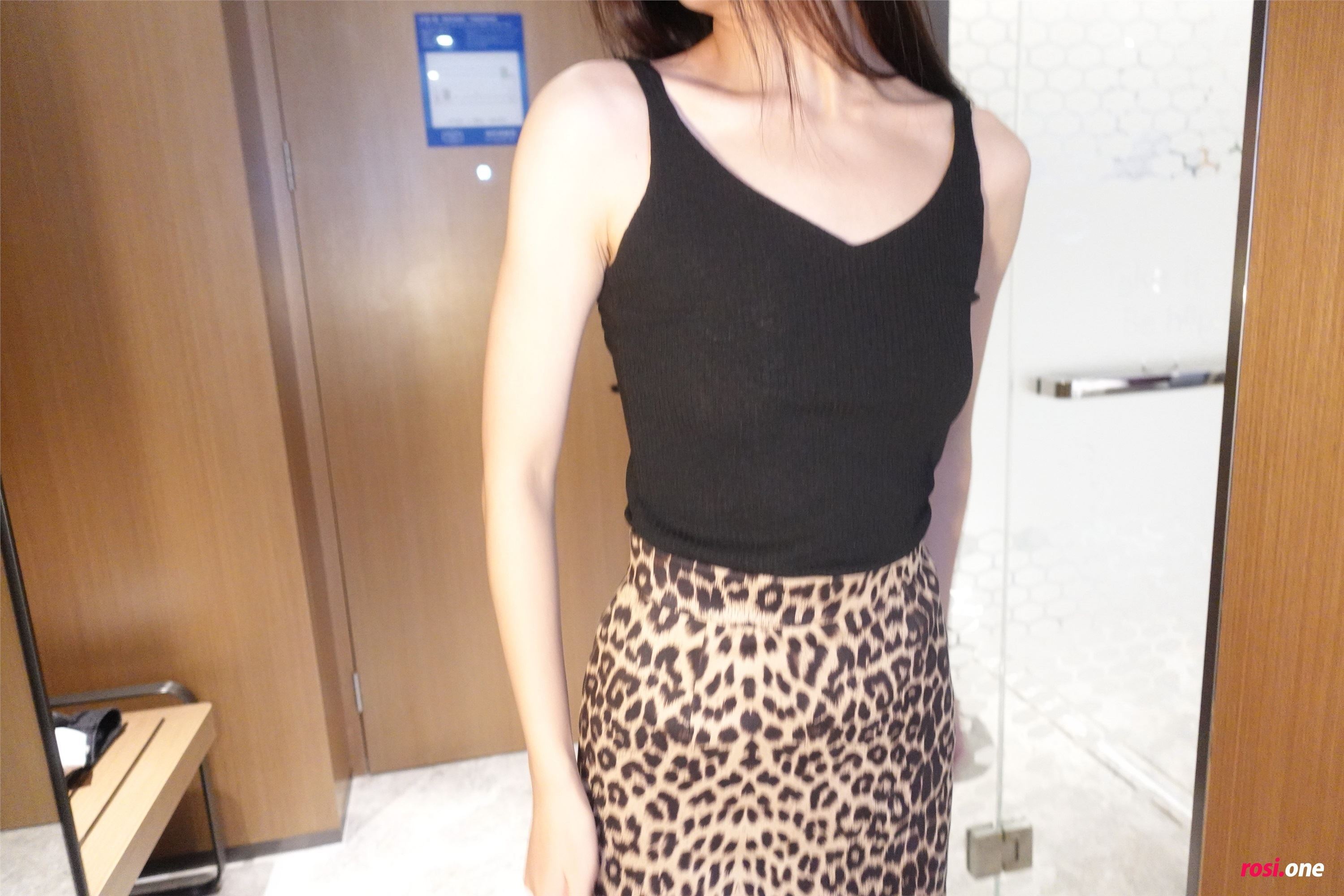 ROSI写真 2021.08.17 NO.3543